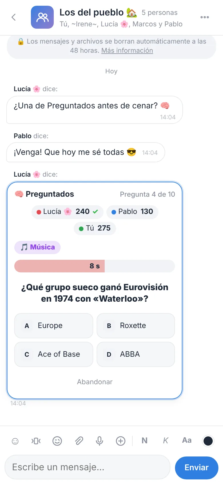 Partida de Preguntados en un grupo